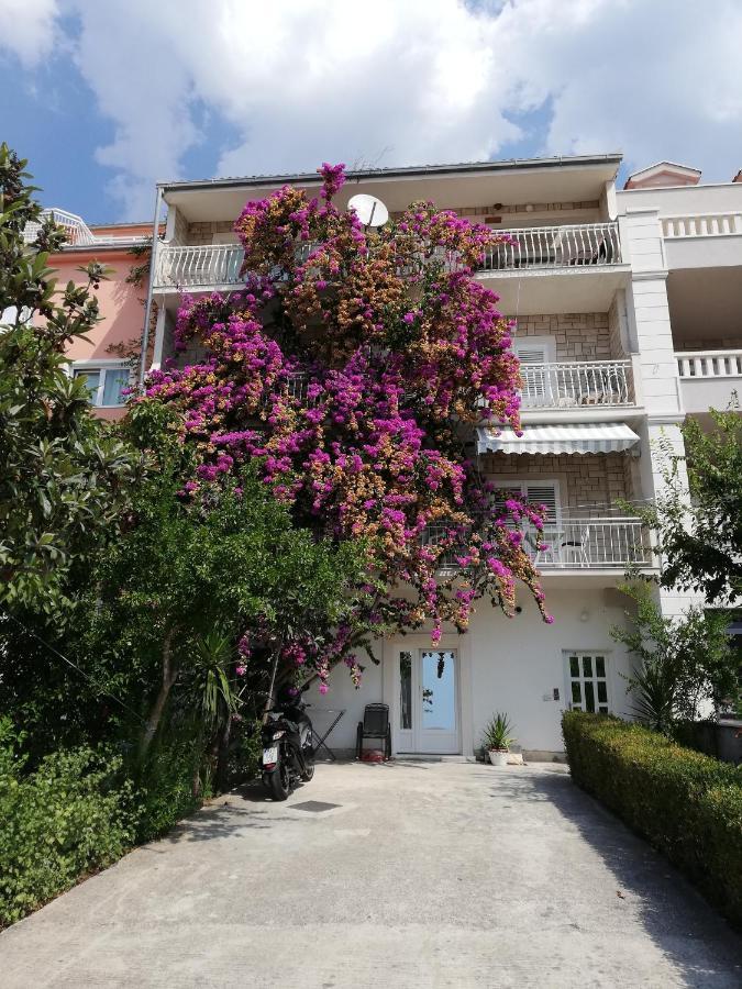 Apartment Anita Макарска Экстерьер фото
