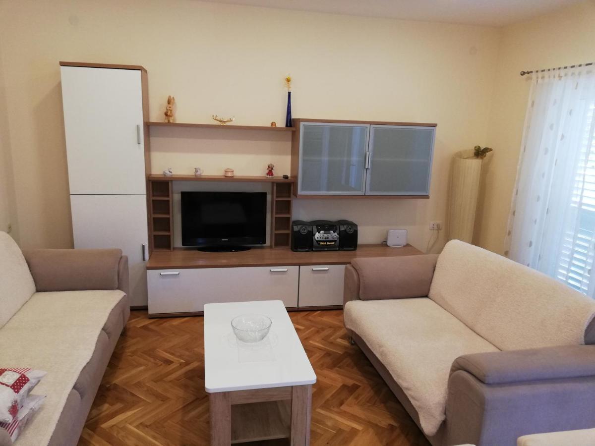 Apartment Anita Макарска Экстерьер фото