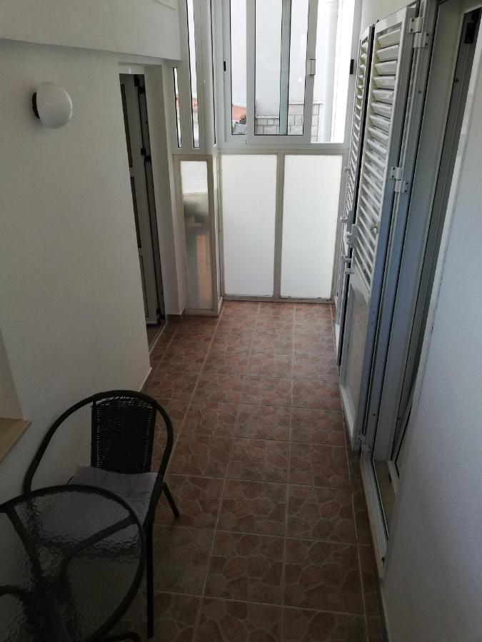 Apartment Anita Макарска Экстерьер фото